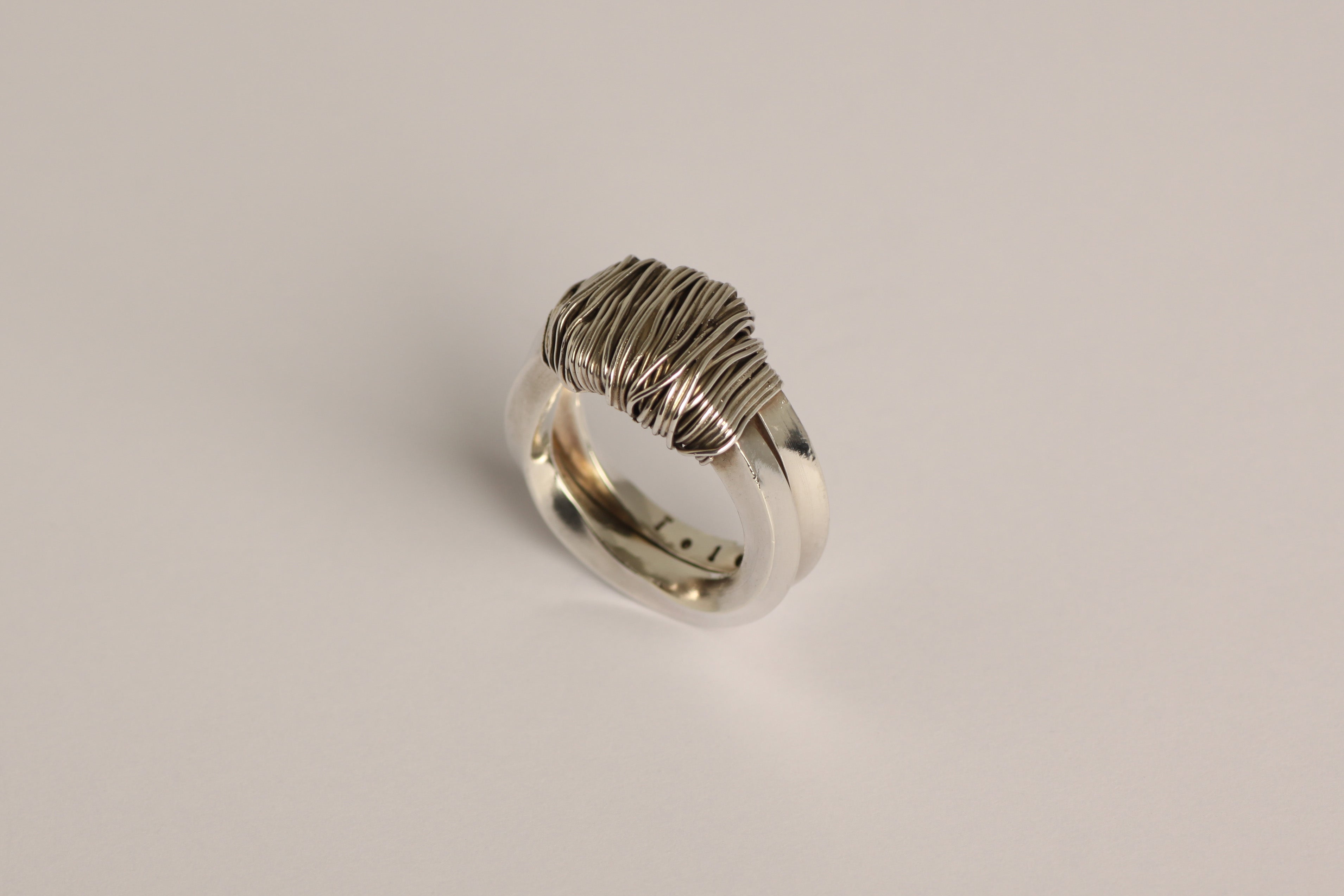 Coil wire ring
