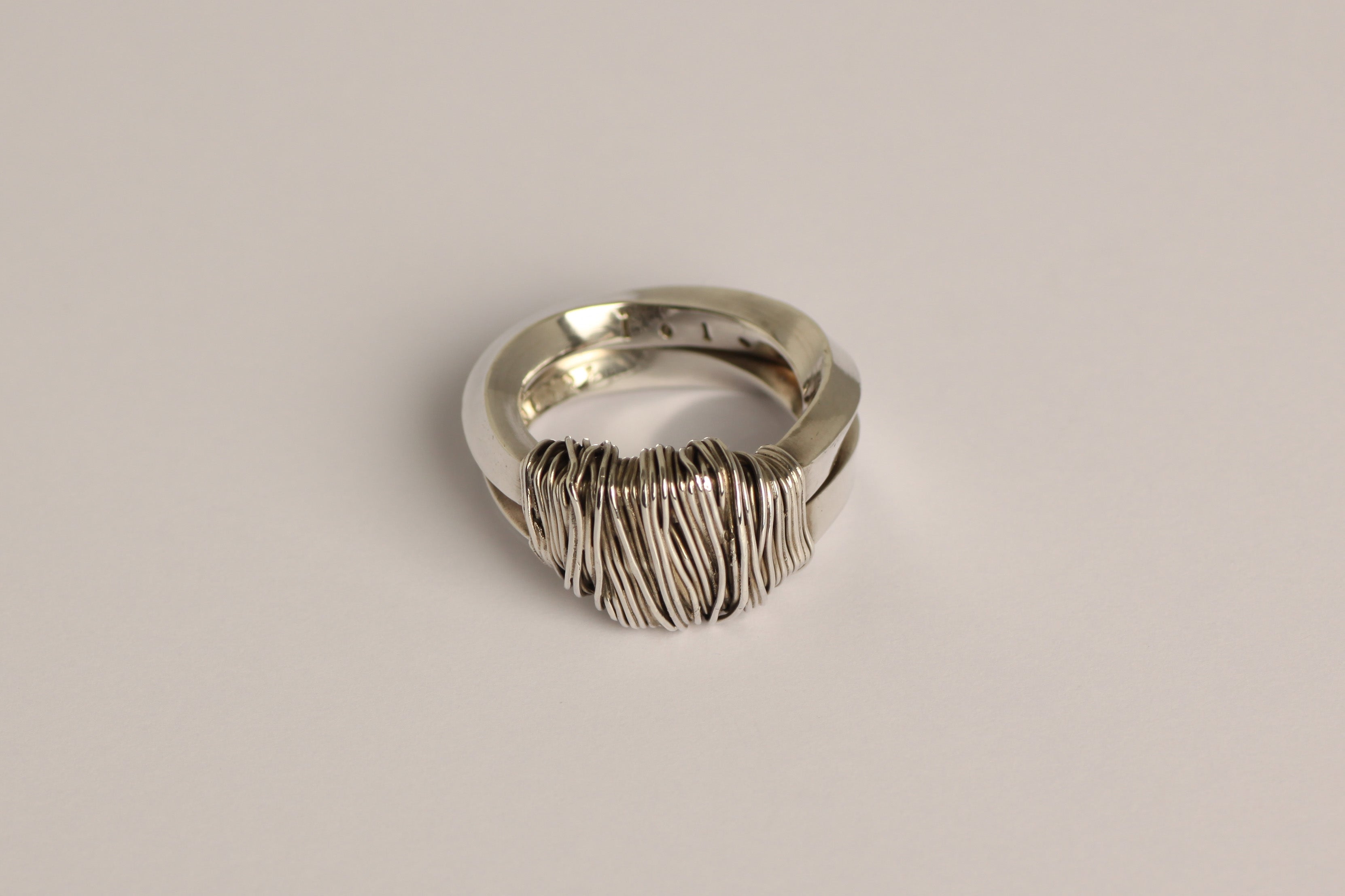 Coil wire ring