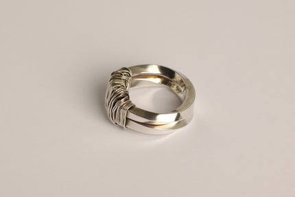 Coil wire ring