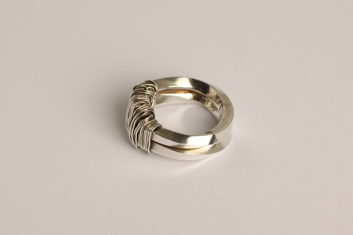 Coil wire ring
