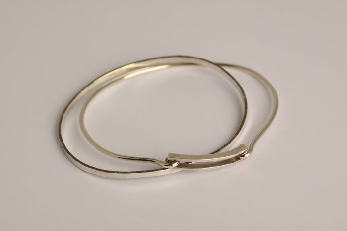 Double loop bangle