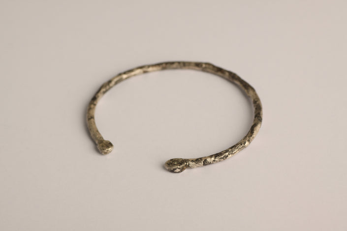 Tree branch bangle  [  io-02-135   ]