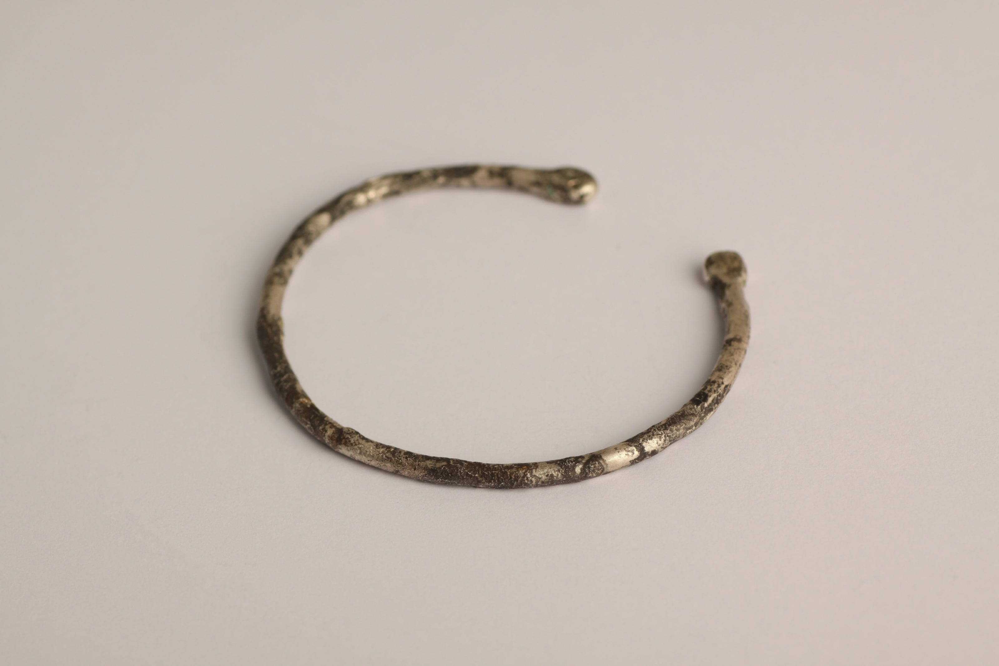 Tree branch bangle