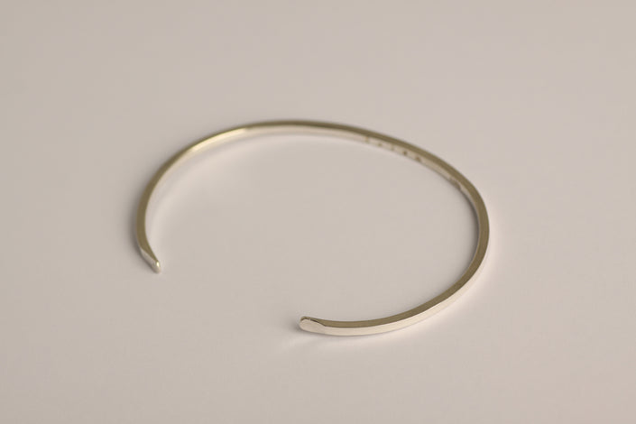 Narrow 2mm wide Bangle