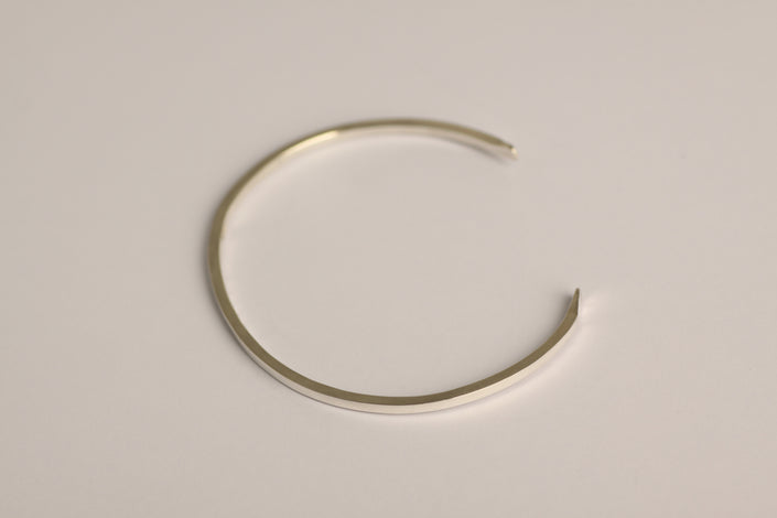 Narrow 2mm wide Bangle