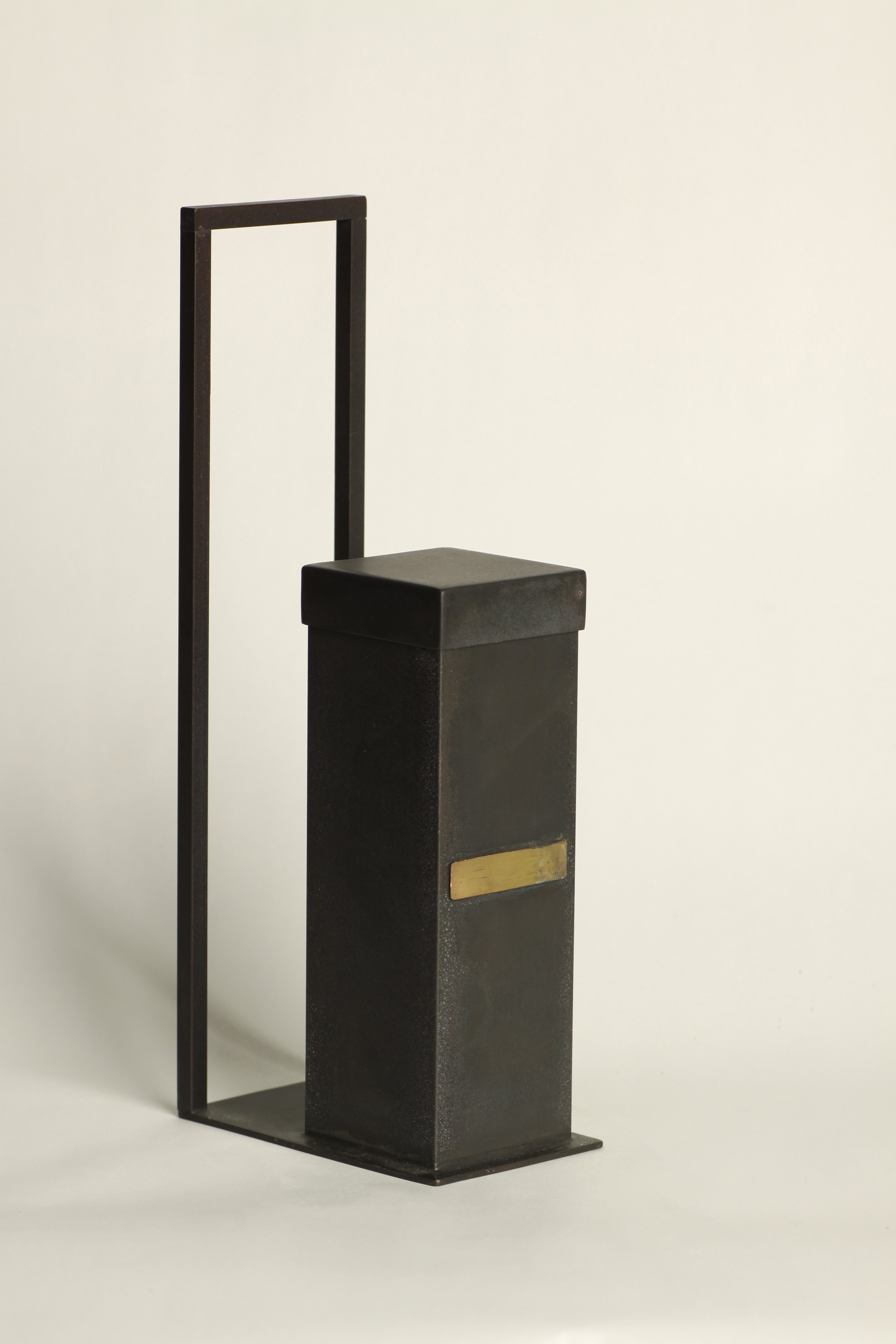 Flame Square pillar flower vase