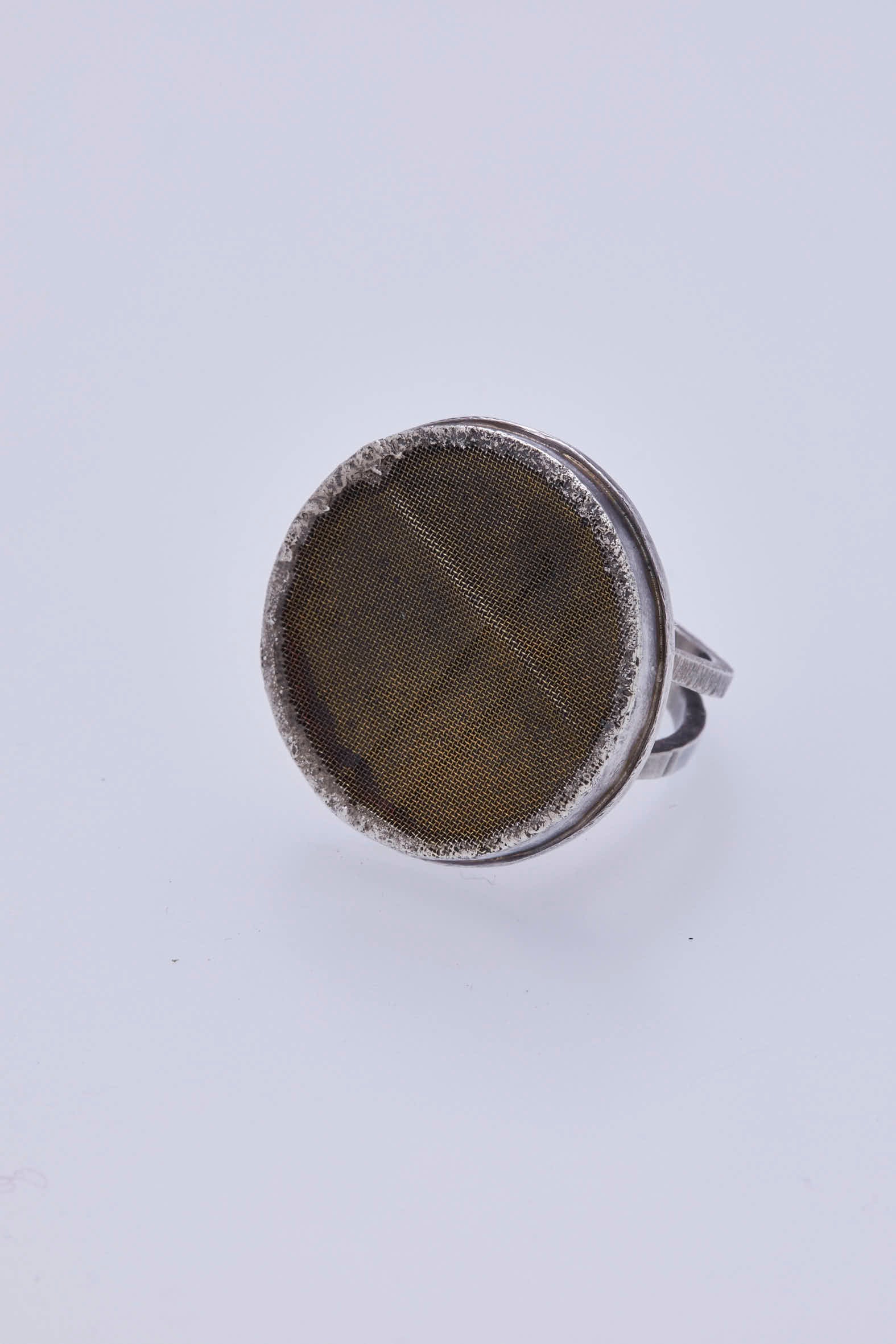Circle Window Ring