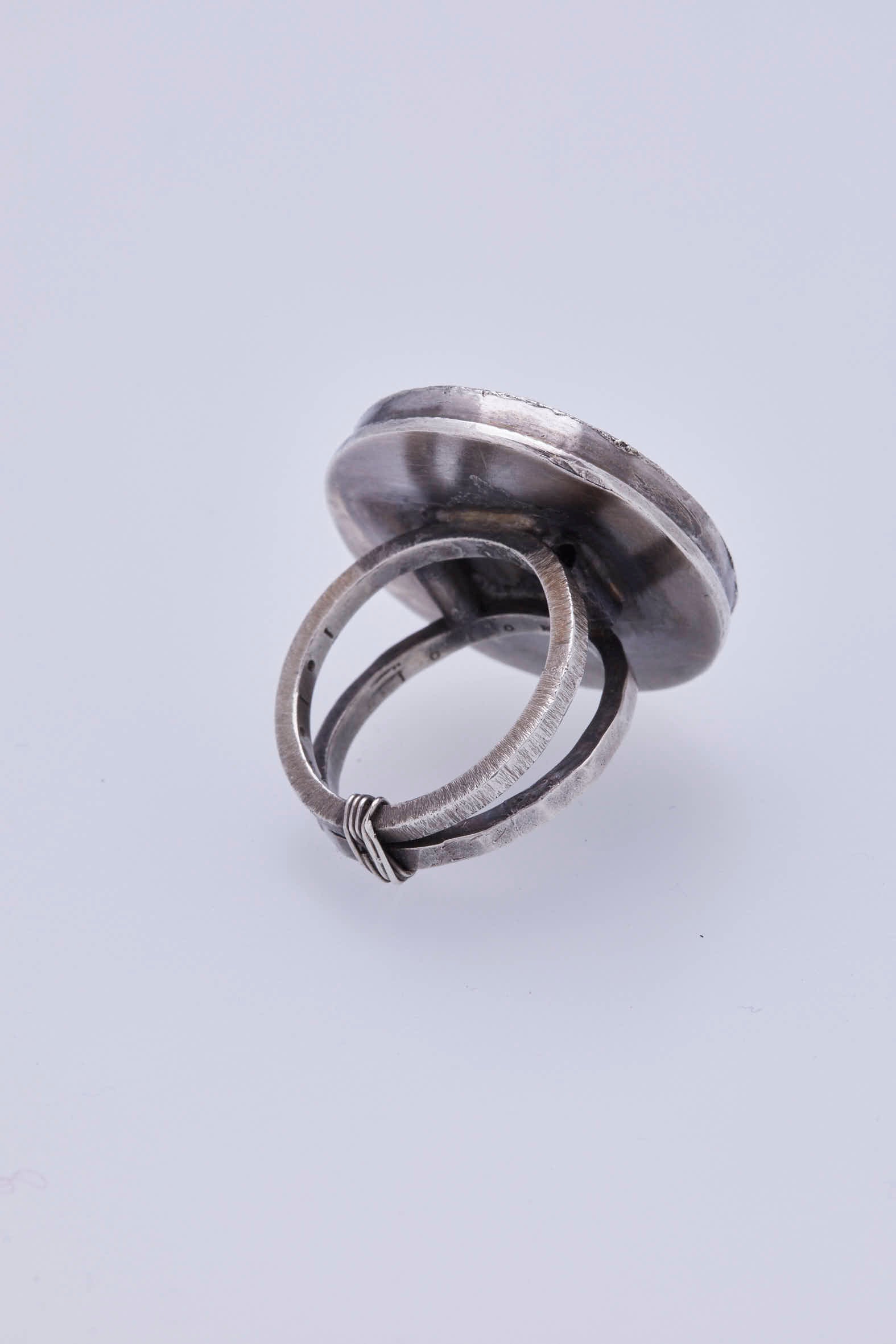 Circle Window Ring