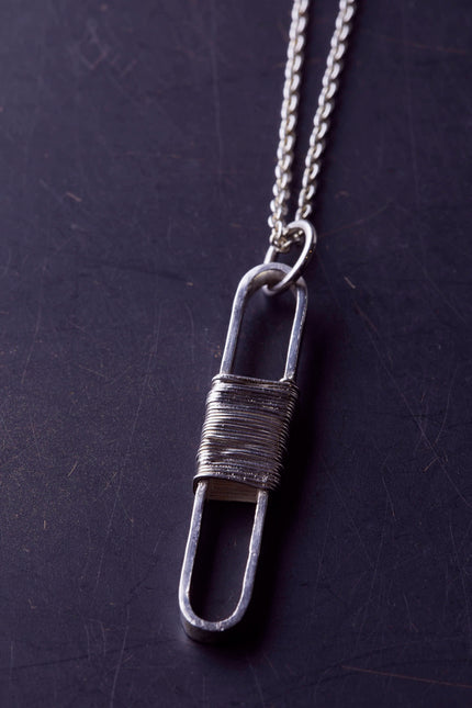 Glass holder necklace