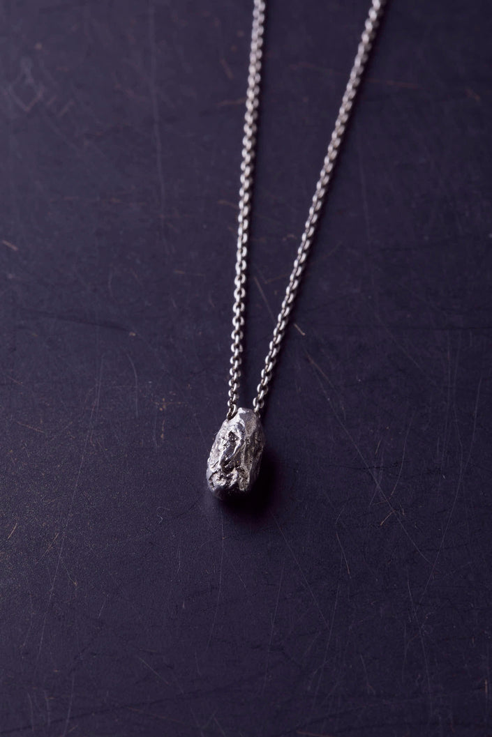 Melt Drop Necklace  [  io-03-030  ]